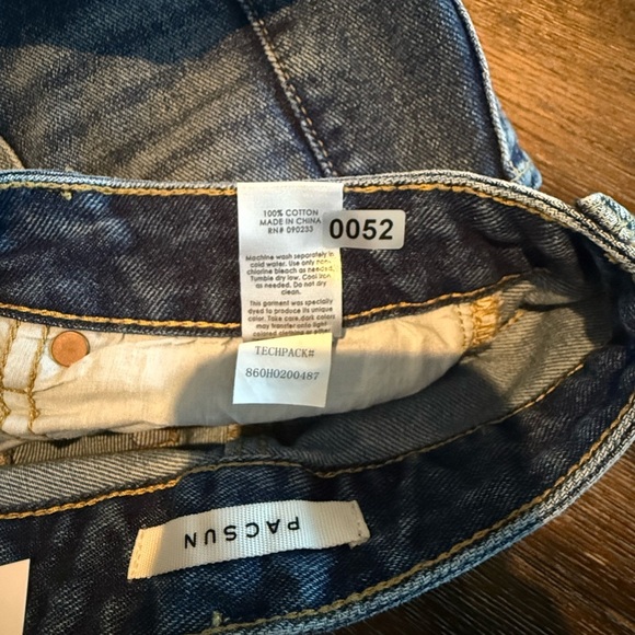 PacSun Women’s 90’s Boyfriend Two-Tone Denim Jeans Size 25 - Picture 9 of 12